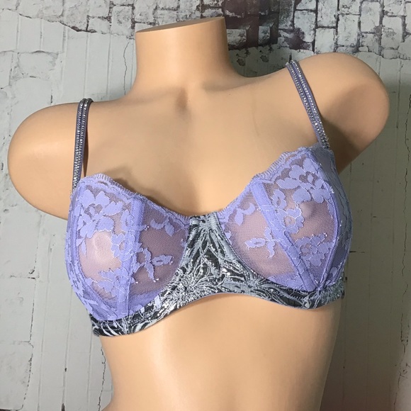 VS MANY SIZES CRYSTALS EMBELLISHED JEWEL SPARKLY - Picture 3 of 4